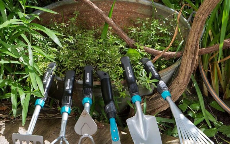 Weeding tools for you yard