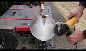 Sharpen your shovel with angle grinder